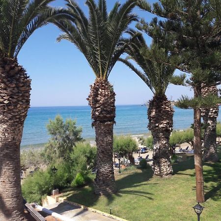 Blue Ocean Apartments Makrýgialos Eksteriør billede