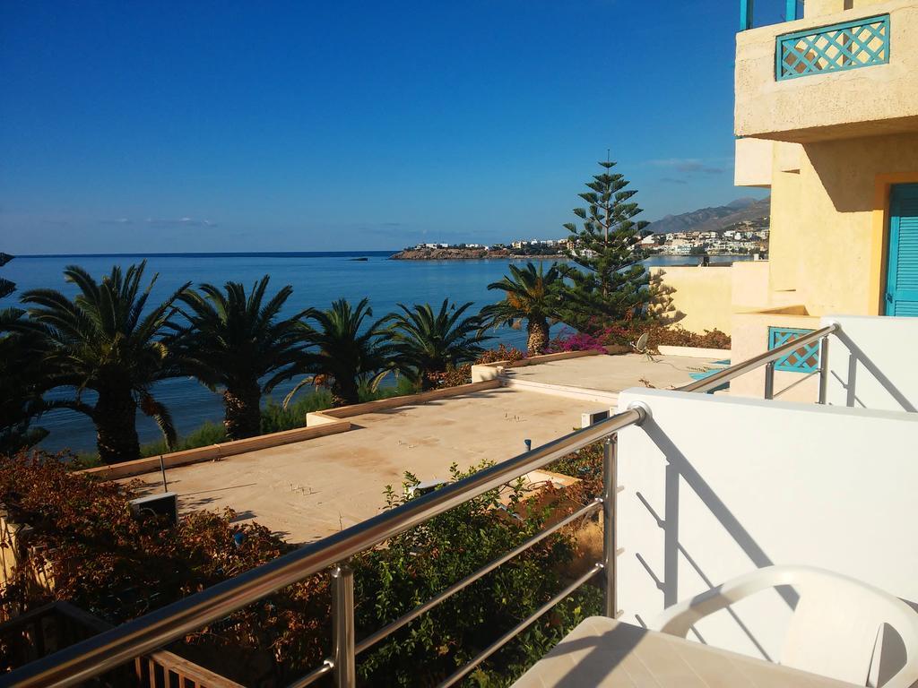 Blue Ocean Apartments Makrýgialos Eksteriør billede