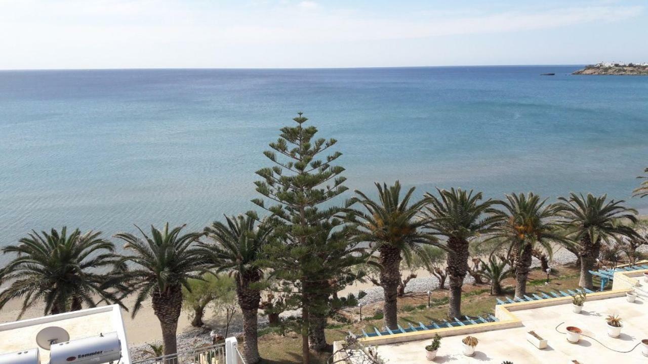 Blue Ocean Apartments Makrýgialos Eksteriør billede