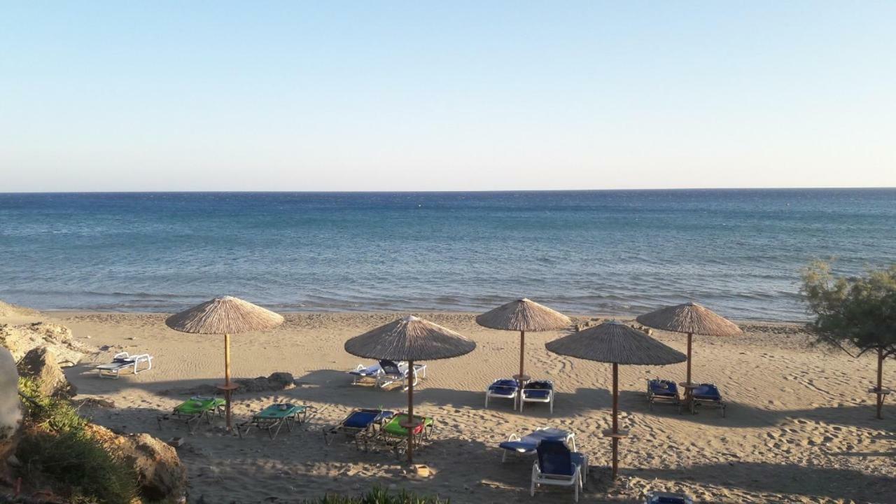 Blue Ocean Apartments Makrýgialos Eksteriør billede